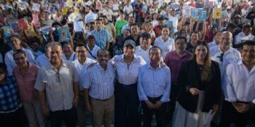 Estefanía Mercado reafirma compromiso con la educación, la salud y el transporte digno en Playa del Carmen
