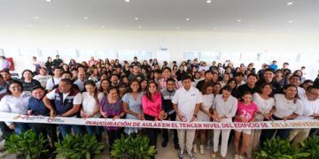 Inaugura Mara Lezama tercer nivel del edificio 5-E de la Universidad del Caribe, en beneficio de casi 4 mil jóvenes