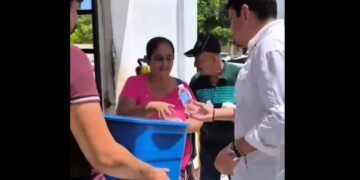 Saulo Aguilar: presume más de lo que ayuda