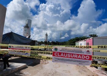 Clausuran planta de concreto en Tulum por presunto derrame de sustancias químicas