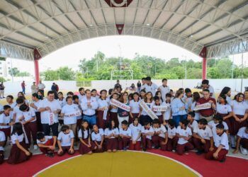 Cumple compromiso Mara Lezama y entrega nueva Secundaria Técnica en Tulum: “Ningún joven debe quedarse sin estudiar”