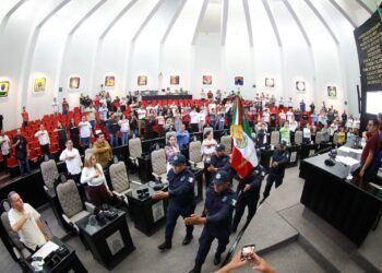 Decreta XVIII Legislatura reforma constitucional sobre personas defensoras de derechos humanos.