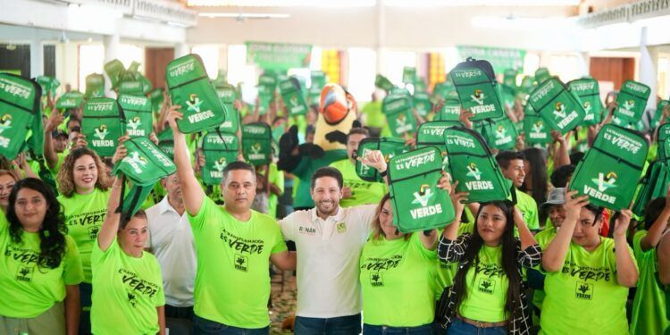 Renán Sánchez Tajonar destaca el crecimiento histórico del Partido Verde en Quintana Roo durante entrega de kits en Chetumal