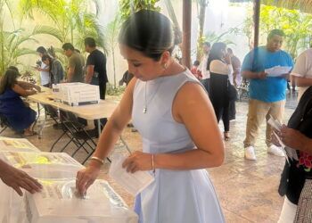 Francia Alcocer Lugo asume liderazgo del PAN en Tulum con llamado a la unidad interna