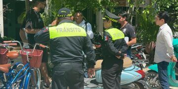 Autoridades liberan espacios públicos ocupados irregularmente en Aldea Zamná