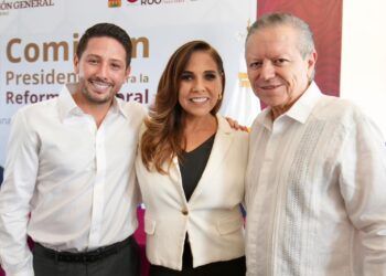 Renán Sánchez Tajonar llama a fortalecer la democracia participativa en foro nacional sobre reforma electoral