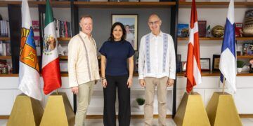 Playa del Carmen fortalece alianza estratégica con Finlandia y Dinamarca para seguridad turística y desarrollo sostenible