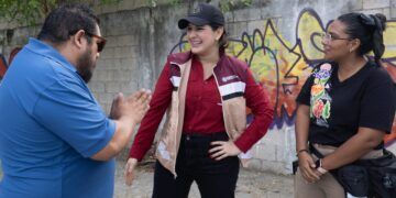 Estefanía Mercado encabeza mega brigada de Servicios Públicos en La Guadalupana
