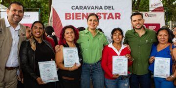 Los gobiernos de Mara Lezama y Estefanía Mercado acercan bienestar a miles de familias en Villas del Sol
