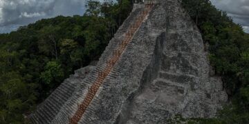 Reabre el ascenso al Nohoch Mul en Cobá, la pirámide más alta de la península de Yucatán