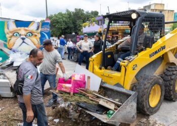 Chambamanía arranca con todo en Villas del Sol; Estefanía Mercado supervisa mega jornada de Servicios Públicos