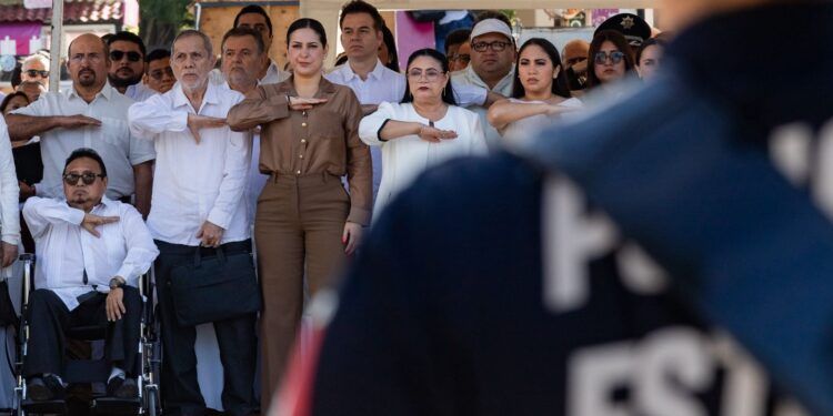 Estefanía Mercado reconoce liderazgo de Mara Lezama y anuncia fortalecimiento social, urbano y de seguridad en el 51 aniversario constitucional