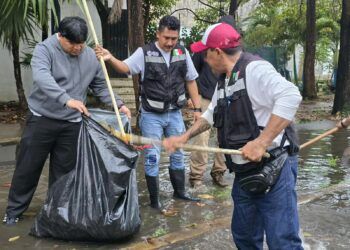Gobierno de Estefanía Mercado activa “Operativo Tormenta” y atiende afectaciones por lluvias en Playa del Carmen