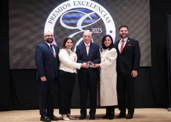 Playa del Carmen gana el Premio Excelencias Turísticas en la FITUR 2026 por la Ruta de la Miel y la Selva