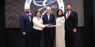 Playa del Carmen gana el Premio Excelencias Turísticas en la FITUR 2026 por la Ruta de la Miel y la Selva