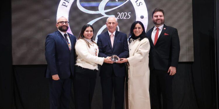 Playa del Carmen gana el Premio Excelencias Turísticas en la FITUR 2026 por la Ruta de la Miel y la Selva