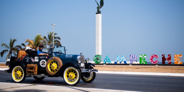 Rally Maya México llega a Campeche en su 12ª edición y une cultura, historia y autos clásicos