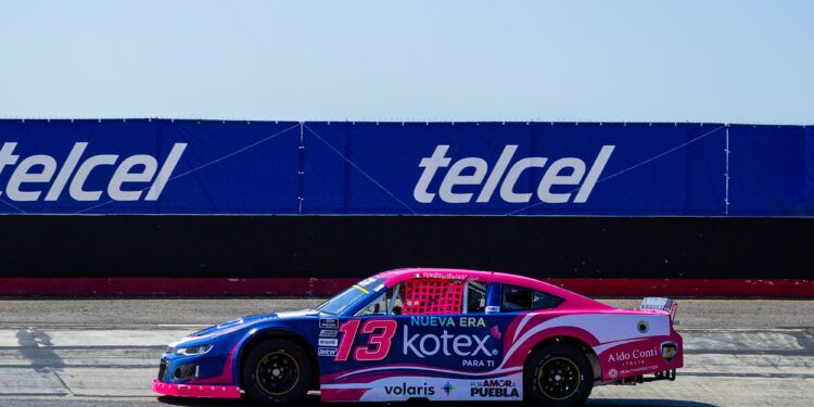 Regina Sirvent busca repetir podio en Chiapas dentro de la NASCAR México Series