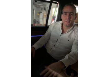 Desmienten traslado en ambulancia de alcalde de Tulum; atención médica fue para funcionaria municipal