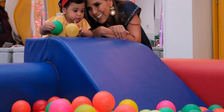 Mara Lezama inaugura rehabilitación del cuarto multisensorial del CRIQ en Chetumal