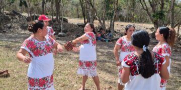 Diablillas Mestizas y Langosteras protagonizan partido amistoso por el Día Internacional de la Mujer en la Zona Maya
