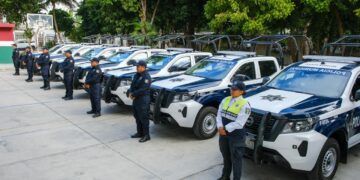 Refuerzan seguridad en Puerto Morelos con 15 nuevas patrullas entregadas por Mara Lezama y Blanca Merari