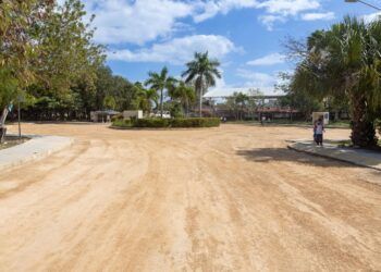 Estefanía Mercado pavimenta más de 8 mil metros cuadrados en Villamar 2; inversión supera los 12 mdp