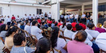 Gobierno municipal y taxistas de Tulum fortalecen trabajo coordinado en beneficio de la población