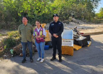 Retiran más de 10 toneladas de basura en limpieza de basurero clandestino en Chetumal