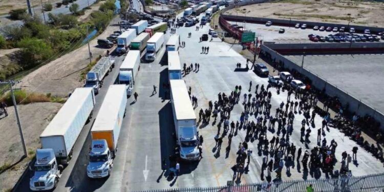 Agricultores y transportistas anuncian paro indefinido en 20 estados desde el lunes