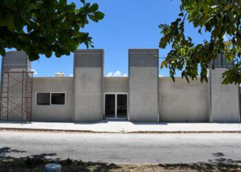 Avanza al 80% la rehabilitación del Estadio “10 de Abril” en Chetumal