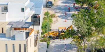 Dignifican calles de la colonia Ya’ax Tulum con jornada de limpieza
