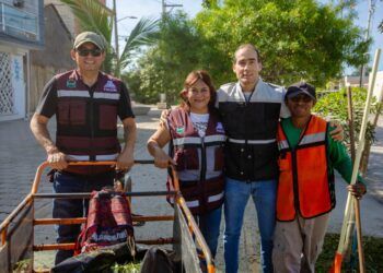 Alcalde de Tulum encabeza jornada de limpieza en la calle Osiris y refuerza acciones de imagen urbana