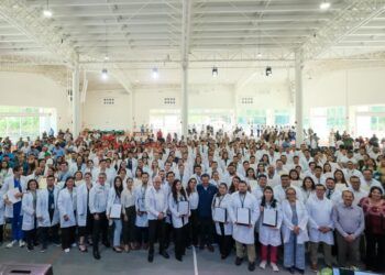 Llegan 123 especialistas al IMSS en Quintana Roo para reforzar atención médica