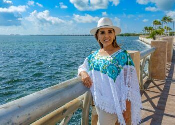Mara Lezama llama a construir un Cancún sustentable en su 56 aniversario