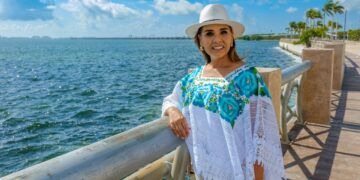 Mara Lezama llama a construir un Cancún sustentable en su 56 aniversario