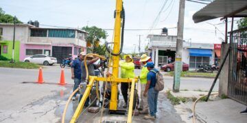 Chetumal se prepara para lluvias con desazolve preventivo en puntos críticos