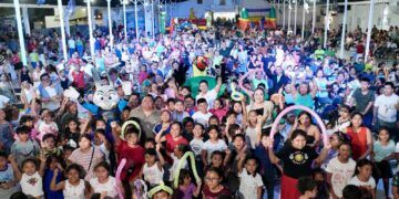 Renán Sánchez reúne a más de mil 800 en Cozumel por el Día del Niño