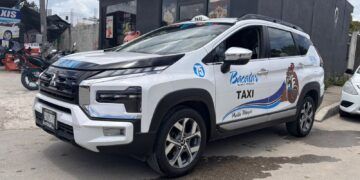 Taxistas de Bacalar transparentan tarifas y buscan dar certeza a usuarios
