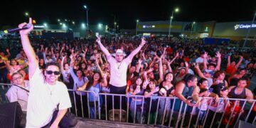 Playa del Carmen celebra a las madres con concierto masivo y ambiente familiar