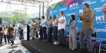 Comex por un México Bien Hecho y la comunidad de Monterrey rehabilitan la cancha de la colonia Independencia