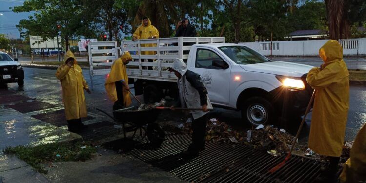 Activan Operativo Tormenta en Chetumal por intensas lluvias y encharcamientos