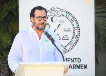 Playa del Carmen paga bono a más de mil policías; Ayuntamiento destina 26.4 mdp