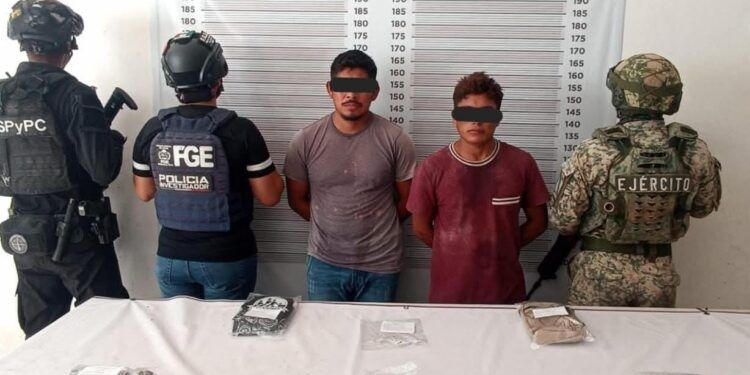 Caen dos presuntos narcomenudistas en Tulum con más de 78 dosis de droga