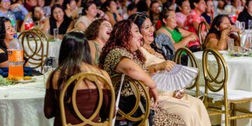 Reconocen a maestras y maestros de Tulum con festejo por el Día del Maestro