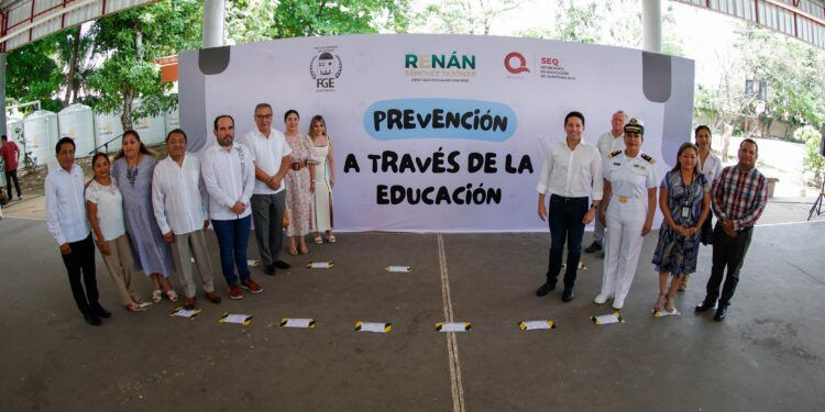 Renán Sánchez Tajonar impulsa en Cozumel programa de prevención desde las aulas