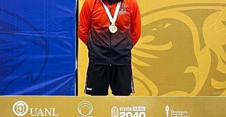 Darío Arce Reza se corona tetra campeón universitario en tenis de mesa