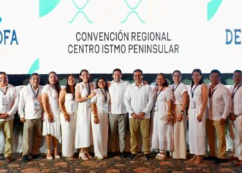 Renán Sánchez destaca manejo responsable de las finanzas de Quintana Roo durante convención de contadores públicos