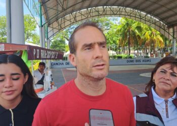 Sargazo rebasa capacidad de Tulum; Diego Castañón pide declaratoria de emergencia ambiental