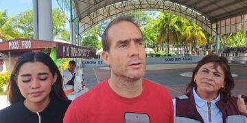 Sargazo rebasa capacidad de Tulum; Diego Castañón pide declaratoria de emergencia ambiental
